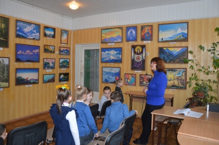 В начале года выставки в Алуштинских школах