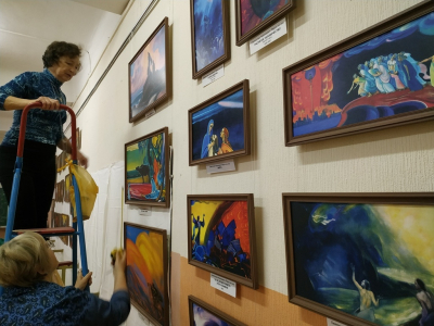 2019_03_Крым, Ялта ❤ Выставка «Краски Индии» в школе № 9